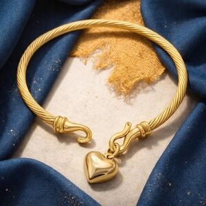 18K Gold Plated Dainty Cable Bangle Bracelet With Heart Charm Stainless Steel